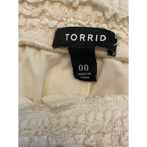 NWT! Torrid Lace Mini Skirt. Elastic Waist. Lined. M/L (10) Coastal Boho Chic - Picture 3 of 7